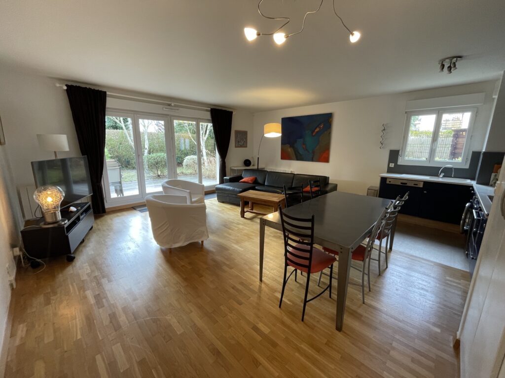 NEW!! superbe 3pcs meublé de 88,50M2 avec grand jardin et terrasses