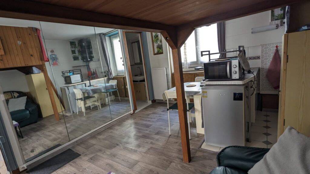 NEW! FURNISHED RENTAL – STUDIO WITH MEZZANINE – PARIS 1st