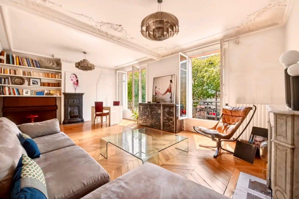 Magnifique 3 pièces entièrement meublé et décoré rue Censier
