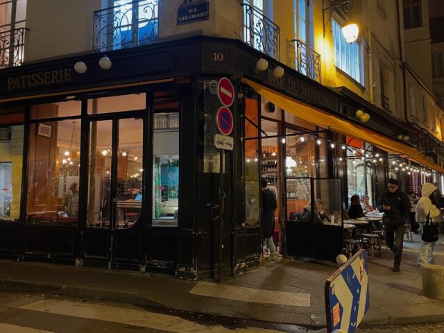 Le bar du Moulin!!!! On adore!